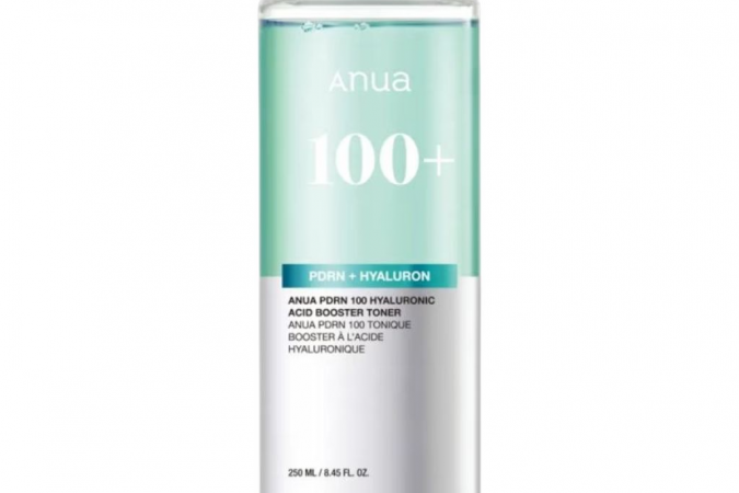 The Toner Ingredients That Calm Breakouts Instantly